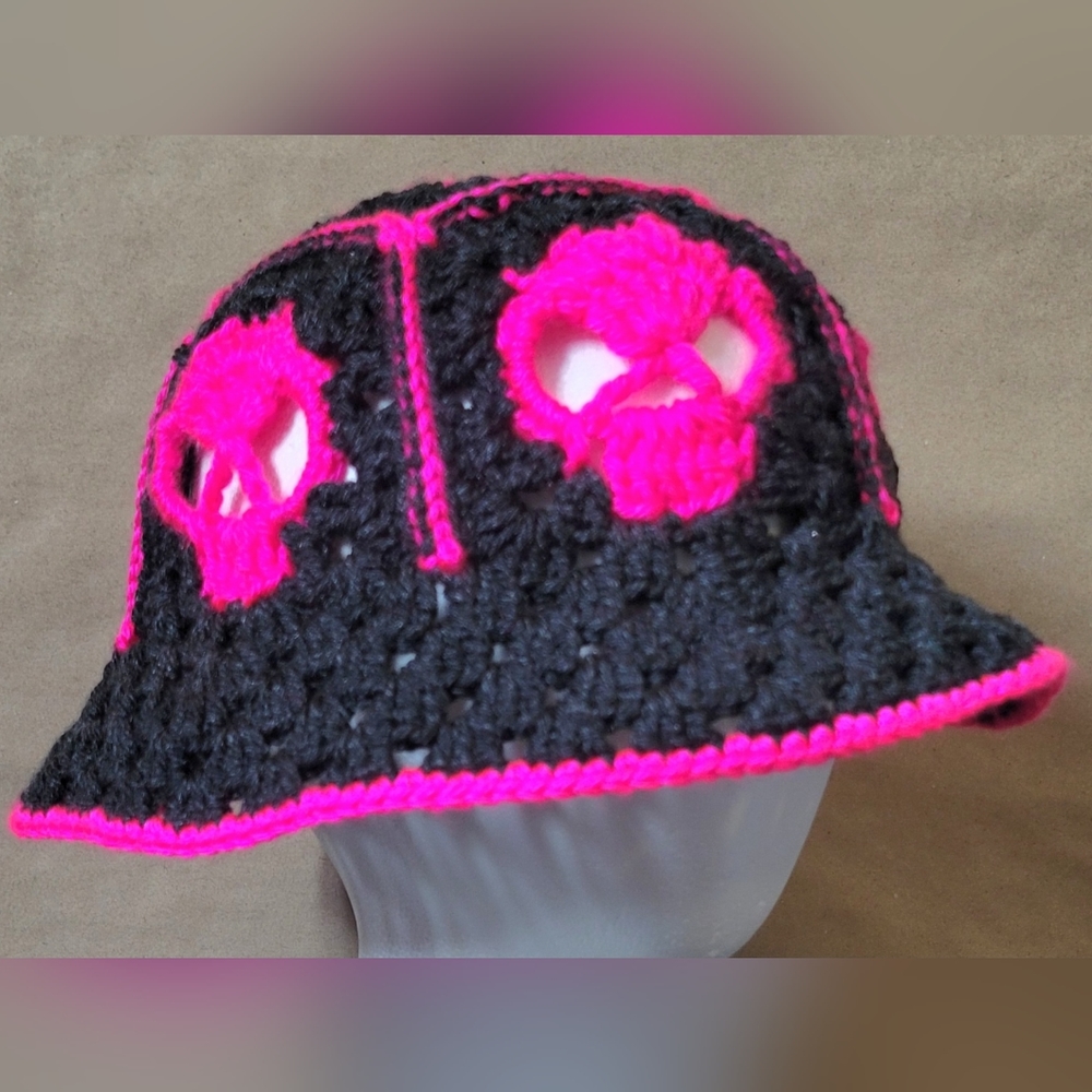 Crochet bucket hat